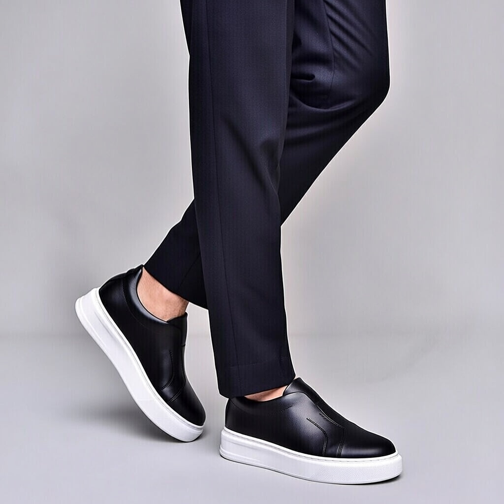 Sneakers Noir En Cuir Grainé, Confort Premium
