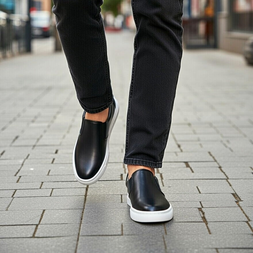 Sneakers Noir En Cuir Grainé, Confort Premium